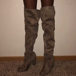 [FIRM PRICE] Over the knee boots (taupe)